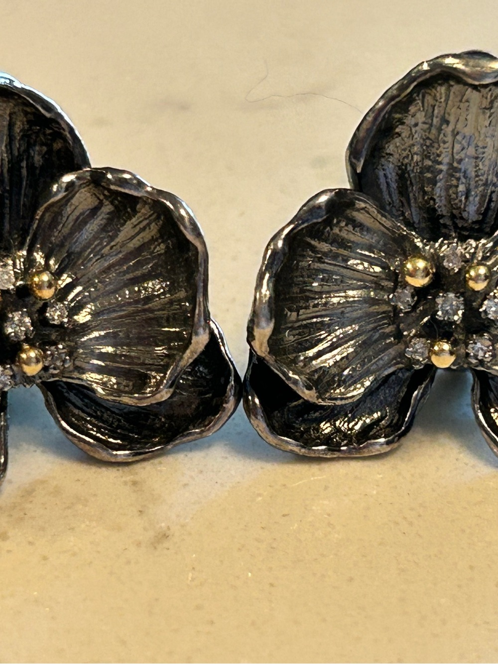 Michael Aram Pearl Multi-Strand Silver Necklace with Diamond Accents & Orchids - Picture 10 of 16